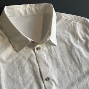 Vuori Manhattan Short Sleeve Button Down Shirt | Sz M | V1024 White Performance